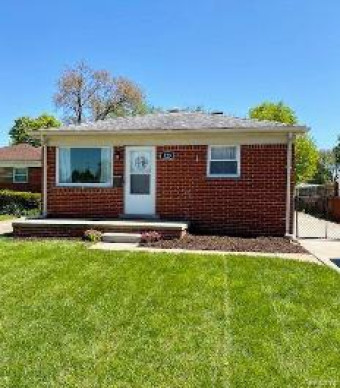 523 River Lincoln Park, MI 48146