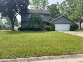 2505 Woodland Flint, MI 48507