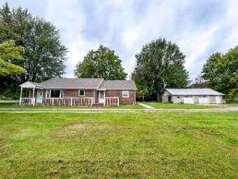 3226 W Willard Birch Run, MI 48415