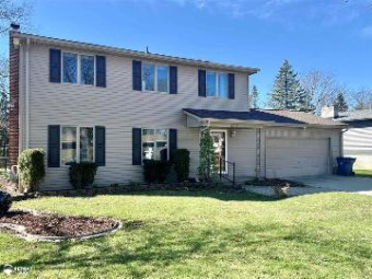 315 Delzingro Davison, MI 48423