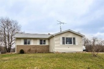 13142 N Center Clio, MI 48420