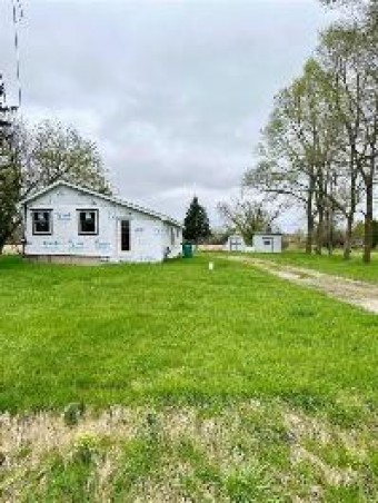 11695 E Lytle Lennon, MI 48449