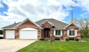 2390 Venezia Davison, MI 48423