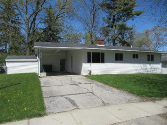 131 E River Flushing, MI 48433