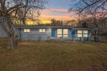 2275 Oakwood Drive Hillsdale, MI 49242