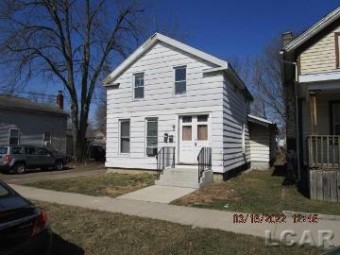 603 E Maumee Adrian, MI 49221