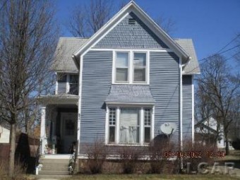 827 E Hunt Adrian, MI 49221