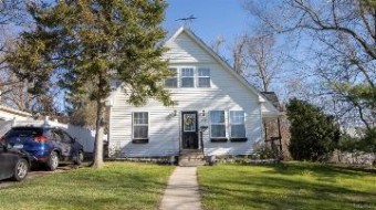 112 Seward Hudson, MI 49247