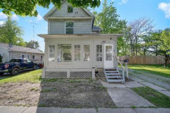 416 Allis Adrian, MI 49221