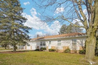 340 S Monroe Blissfield, MI 49228