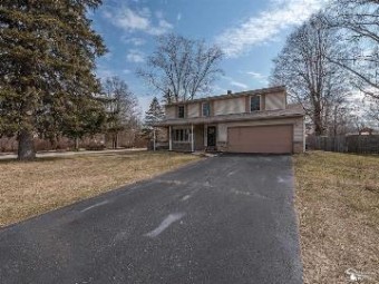 3801 Oldbury Lambertville, MI 48144