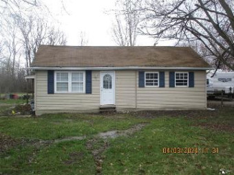 20705 Newman Brownstown, MI 48183