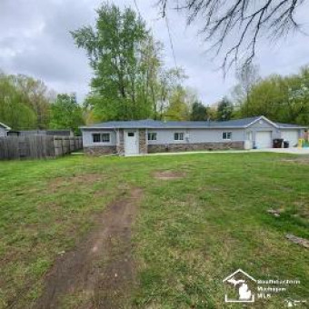 6431 Secor Lambertville, MI 48144