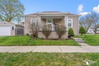 510 Cedar Wyandotte, MI 48192