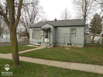 1008 S Chipman Owosso, MI 48867