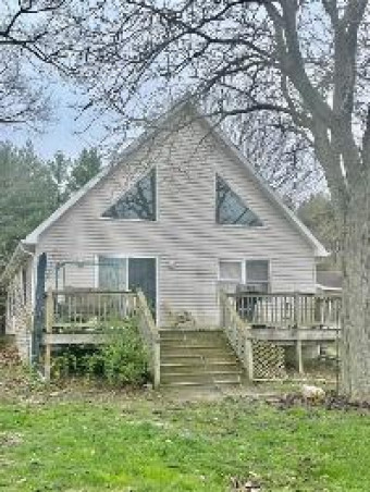 10061 Birch Riverdale, MI 48877