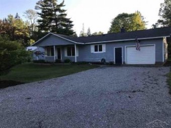 11618 Bell Bay Presque Isle, MI 49777