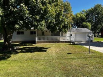 1203 Willows Ithaca, MI 48847