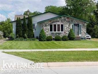 56322 Van Dyke Shelby Township, MI 48316