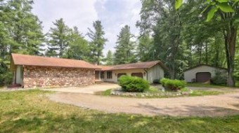 330 Birch Knoll Caro, MI 48723