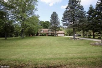 5112 Country Squire Dryden, MI 48428