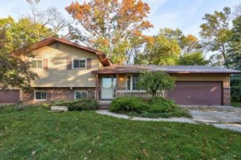 695 Knodt Essexville, MI 48732