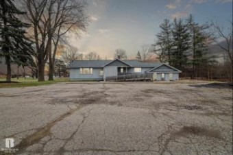 4080 Lapeer Burton, MI 48509