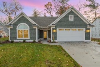 7418 Aspen Creek Midland, MI 48642