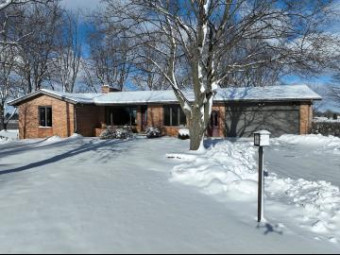 285 E Grace Hope, MI 48628