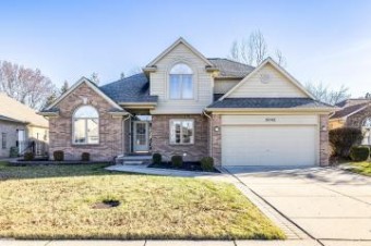 34142 Flower Hill Fraser, MI 48026