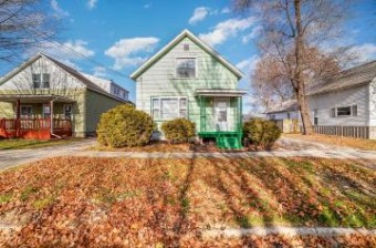 205 Spruce Bay City, MI 48706