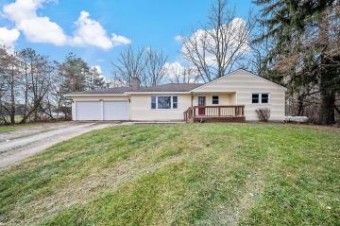 5695 State Rd Fort Gratiot, MI 48059