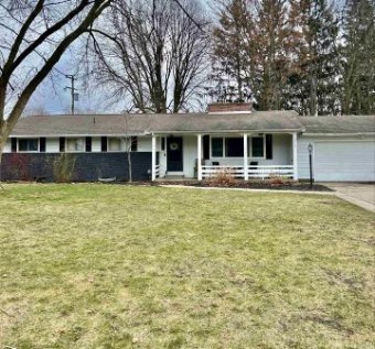 2712 Highbrook Midland, MI 48642