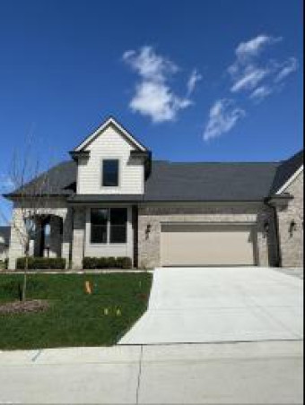 3076 Claret Rochester Hills, MI 48309