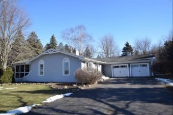 412 N Mackinaw Linwood, MI 48634