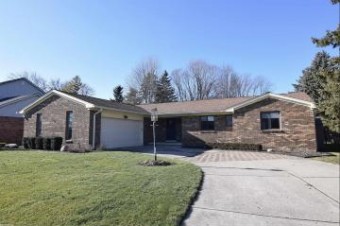 49763 Compass Point Chesterfield Township, MI 48047
