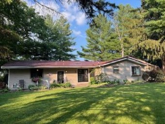 7841 Peninsular Farwell, MI 48622