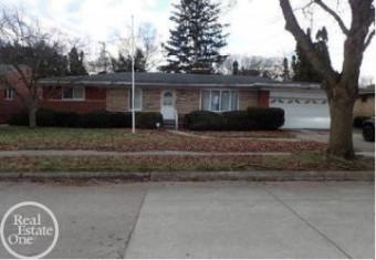 23322 Greencrest Saint Clair Shores, MI 48080