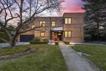 158 Merriweather Grosse Pointe Farms, MI 48236