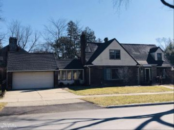 344 Kercheval Grosse Pointe Farms, MI 48236