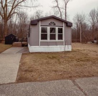 6208 Eastwood Burtchville, MI 48059