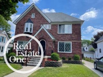 330 Rivard 2S Grosse Pointe, MI 48230