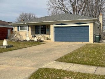 11331 Hemlock Sterling Heights, MI 48312