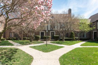 482 Saint Clair Grosse Pointe, MI 48230