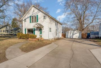 3320 Jefferson Midland, MI 48640