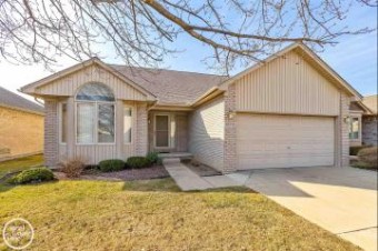 43079 Pointe Clinton Township, MI 48038