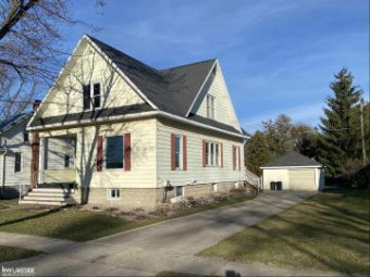 207 S Main Pigeon, MI 48755