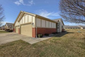 42129 Brookview Clinton Township, MI 48038