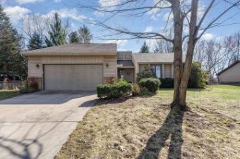 105 Meadow Midland, MI 48640