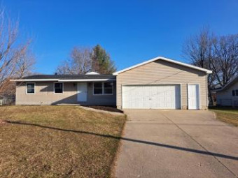 419 Orchard Clare, MI 48617